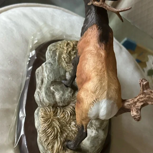 Home interiors and gifts Discontinued Gentle Giant Elk Masterpiece Porcelain - Picture 3 of 15